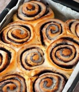 Булочки с корицей и сливочным кремом