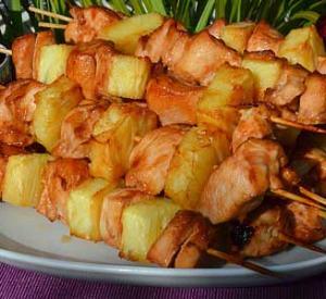 Шашлык в духовке из курицы и ананаса