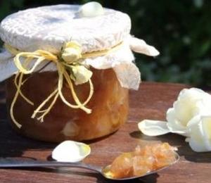 Варенье из лепестков чайной розы