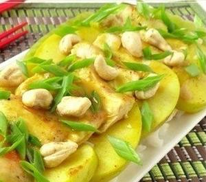 Куриное филе с яблоком по-тайски