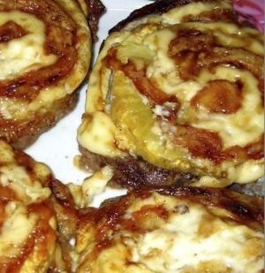 Отбивные с ананасами и сыром