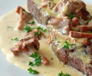 Классический грибной соус к мясу