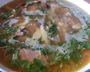 Гороховый суп с копчеными ребрами