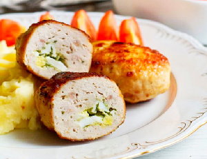 Куриные зразы с яйцом